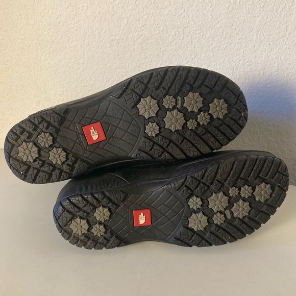 The North Face Black Thermoball Utility Mid Winter Waterproof Boots - Picture 7 of 8